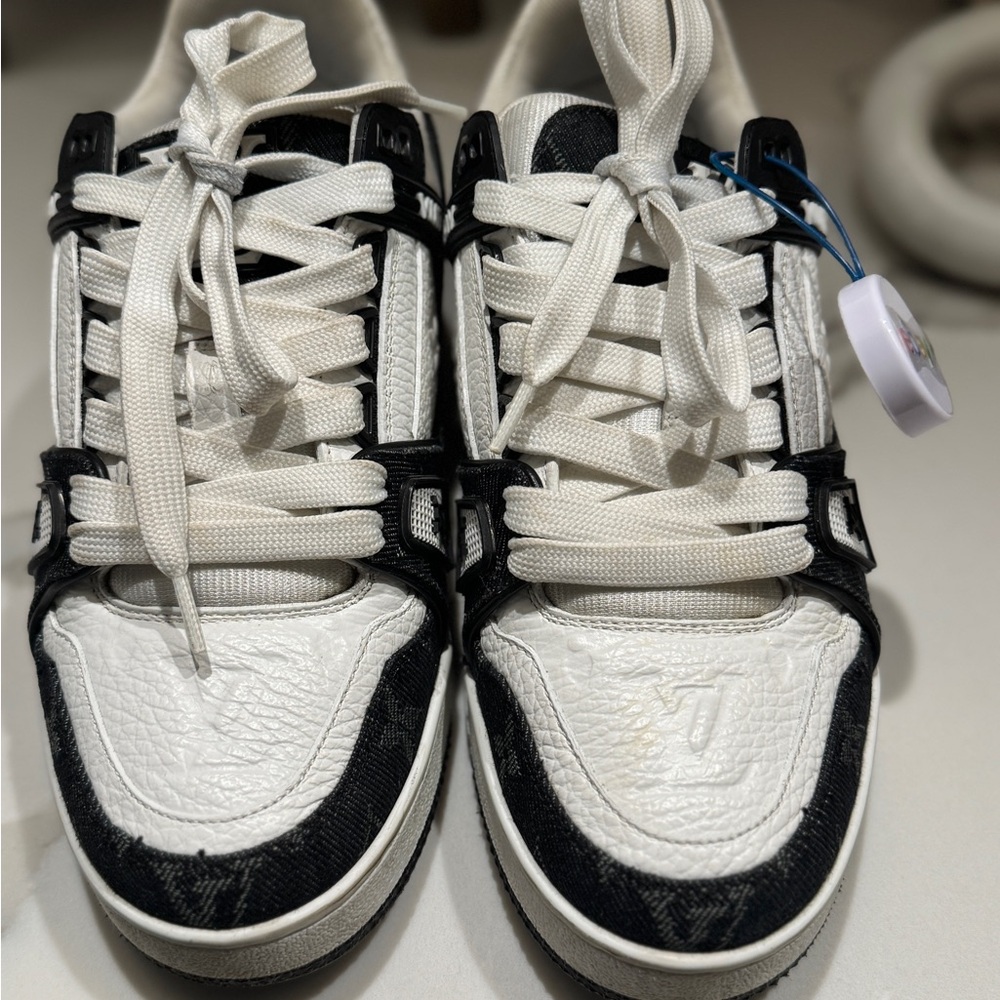 Louis Vuitton denim trainers - Picture 3 of 6